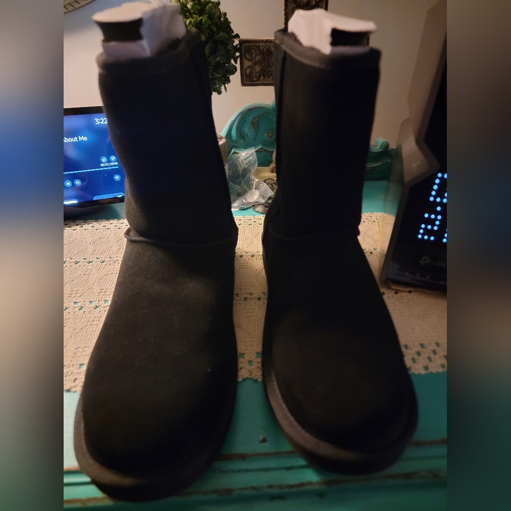 Koolaburra Black Suede-Look Cozy Pull-On Boots 12 NEW